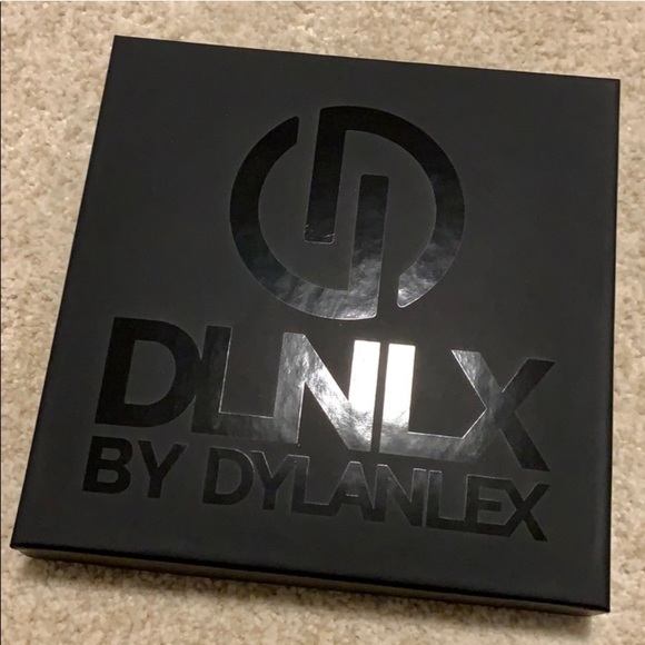 NEW DYLANLEX CRYSTAL SILVER STATEMENT NECKLACE - Picture 7 of 7